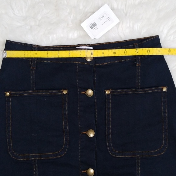 Henrigirl dark blue denim buttoned skirt.  Size M - Picture 7 of 8